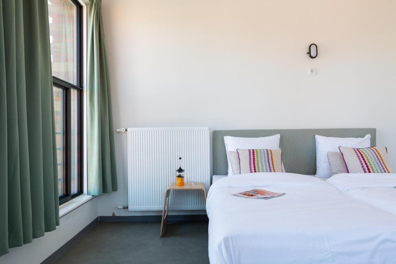 Pink Flamingo Boutique Hostel The Hague Exterior photo